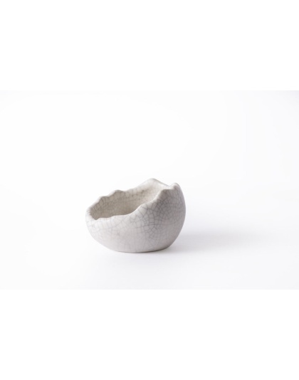 Galapagos Ceramic Egg Dish 1ea/SM, 3In X 2.75 in